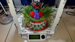 Studenții UPT îmbină tradiția cu tehnologia: ouă de Paști printate 3D